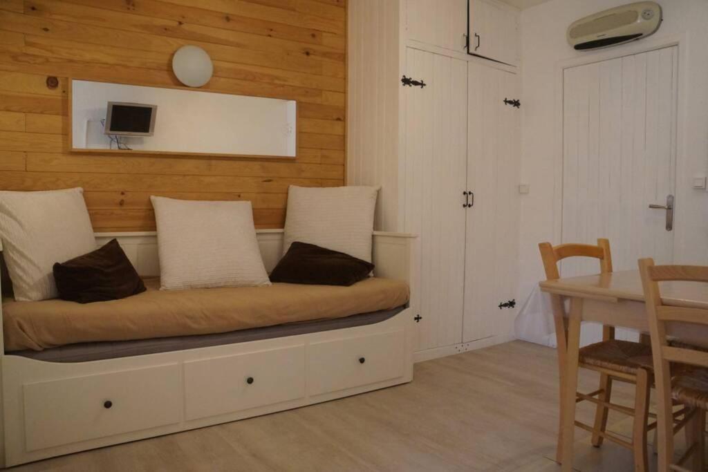 T2 Immeuble Chanteclerc 6 Personnes 37m2 Praloup 1600 Apartment